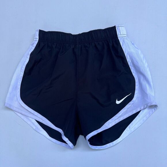 Nike Women's Black and White Shorts size XS - Picture 1 of 3